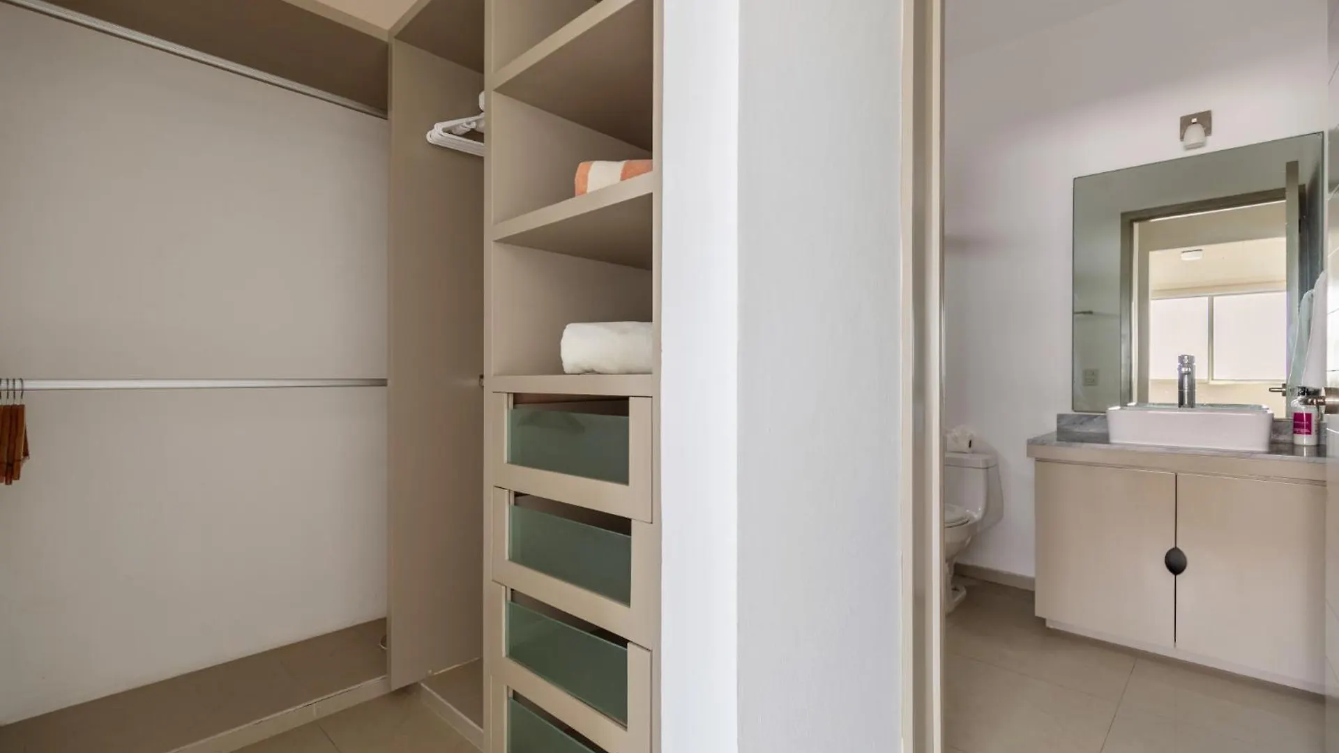 Large 4Br Family House With Pool Apartment Cancun
