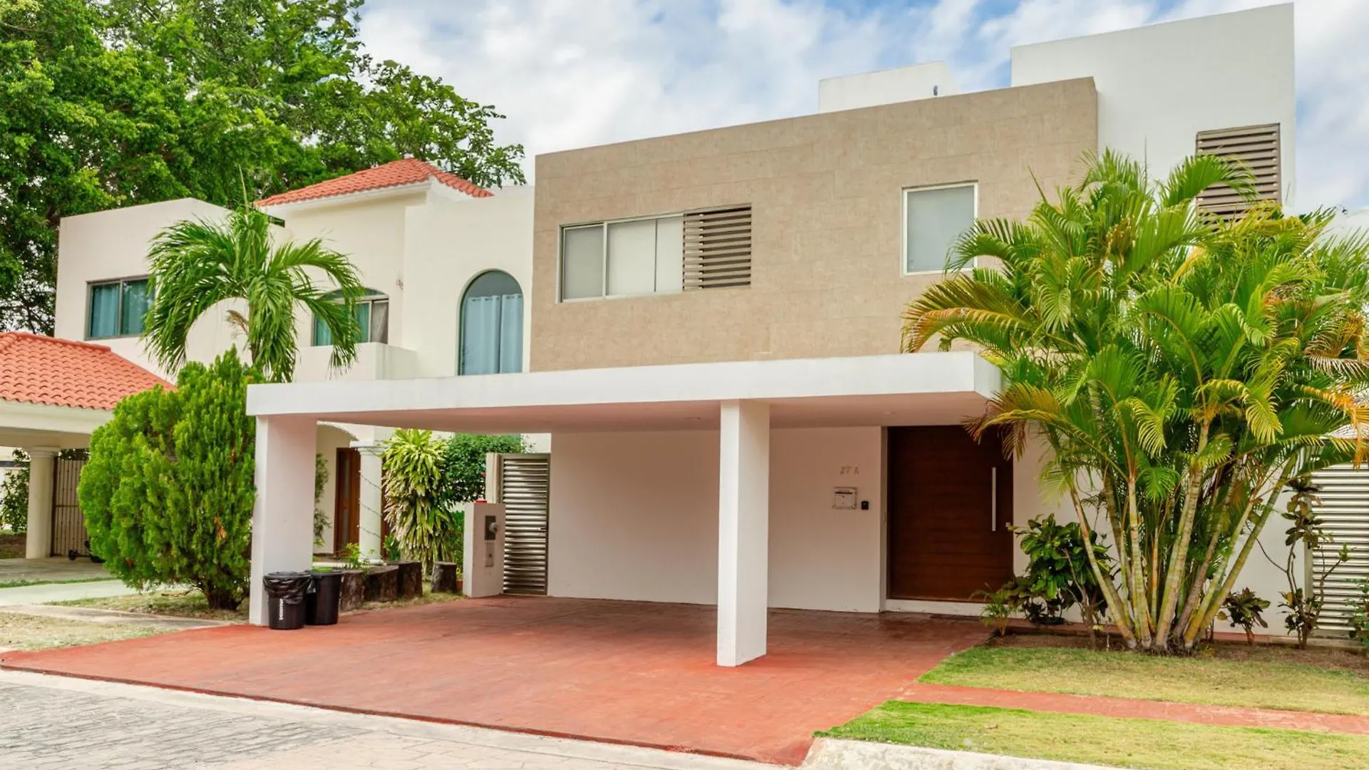 Large 4Br Family House With Pool Appartement Cancún